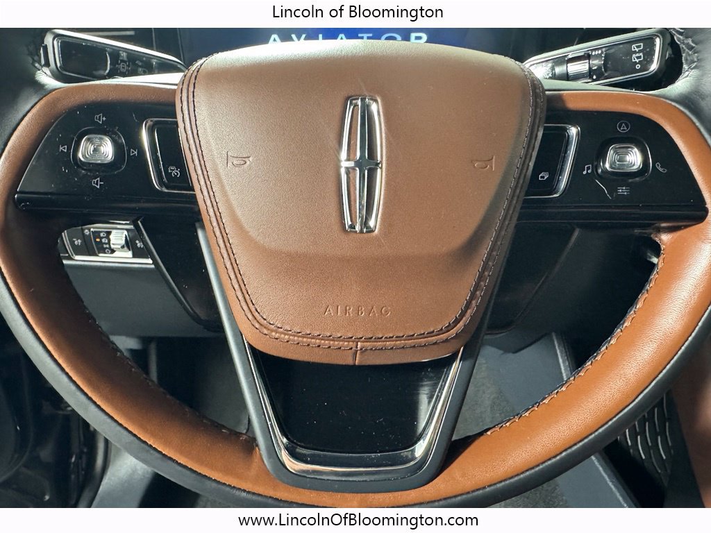 Certified 2025 Lincoln Aviator Reserve AWD/4WD image 21