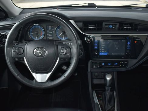 Used 2017 Toyota Corolla XSE w/ Carpet Mat Package (TMS) FWD image 2