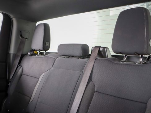 Used 2023 Chevrolet Silverado 2500 Custom w/ Custom Convenience Package image 27