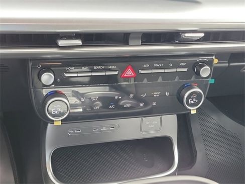 New 2026 Hyundai Ioniq 9 SE w/ Tow & Go Package image 10