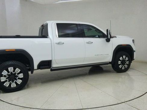 Used 2025 GMC Sierra 3500 Denali w/ Denali Reserve Package image 74