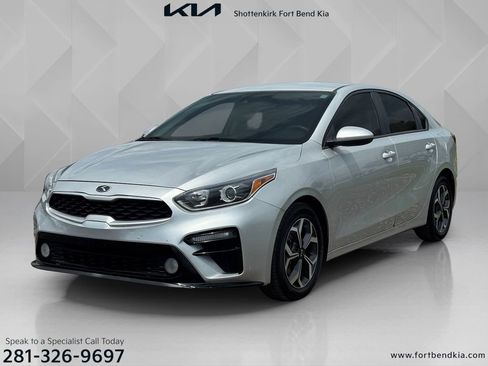 Used 2021 Kia Forte LXS image 1
