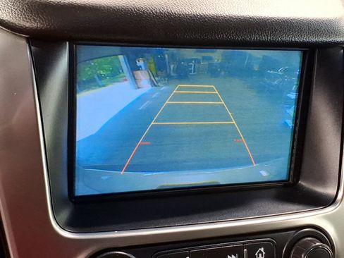 Used 2018 Chevrolet Tahoe LS AWD/4WD image 16