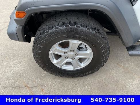 Used 2021 Jeep Wrangler Unlimited Sport AWD/4WD image 10