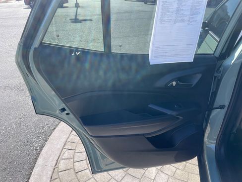 Used 2025 Chevrolet Trax ACTIV w/ Driver Confidence Package image 35