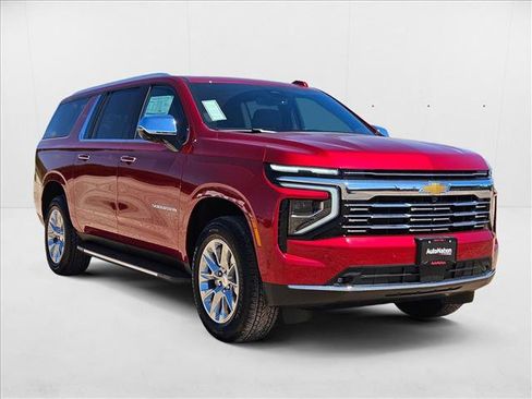 New 2026 Chevrolet Suburban Premier image 7