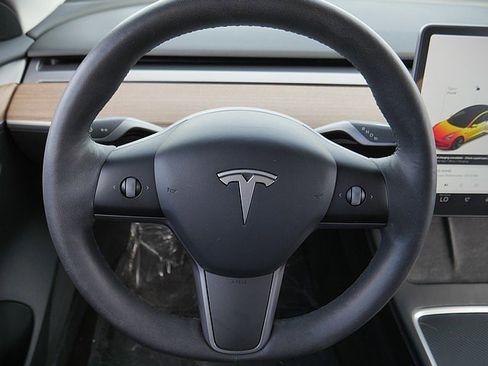 Used 2021 Tesla Model 3 Long Range image 18