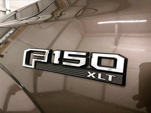 Used 2015 Ford F150 XLT w/ Equipment Group 301A Mid AWD/4WD image 14