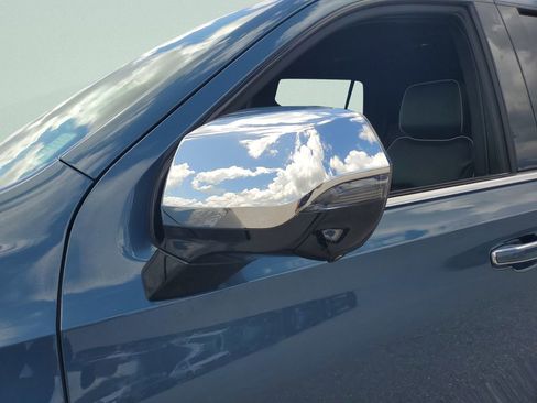 Used 2025 Chevrolet Tahoe Premier image 11