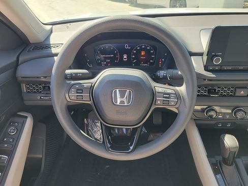 Used 2023 Honda Accord LX image 21
