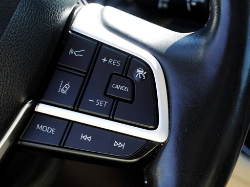 Used 2022 Toyota Highlander Platinum AWD/4WD image 37