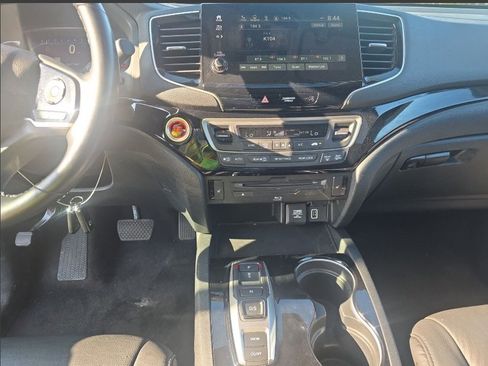 Used 2022 Honda Pilot Touring image 31