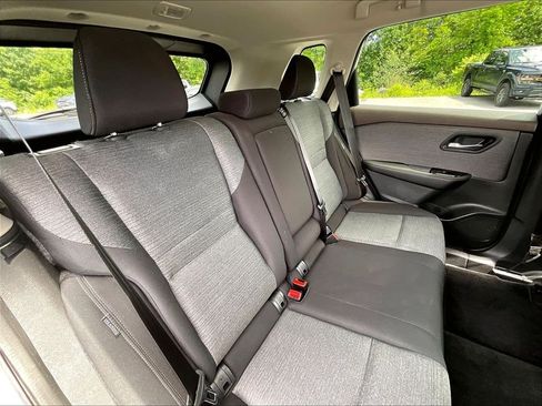 Used 2023 Nissan Rogue SV AWD/4WD image 15