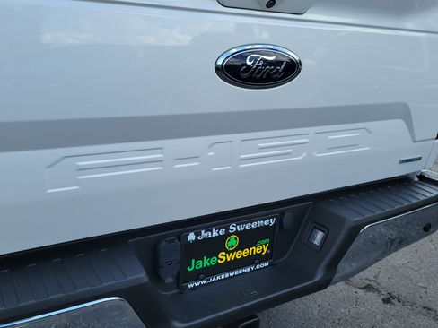 Used 2018 Ford F150 Lariat w/ Equipment Group 502A Luxury AWD/4WD image 6