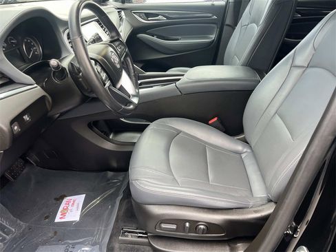Certified 2023 Buick Enclave Essence image 17