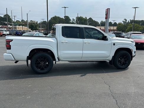 New 2026 Nissan Frontier SV w/ Tow Package image 8