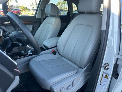 Used 2022 Audi Q5 2.0T Premium Plus image 15