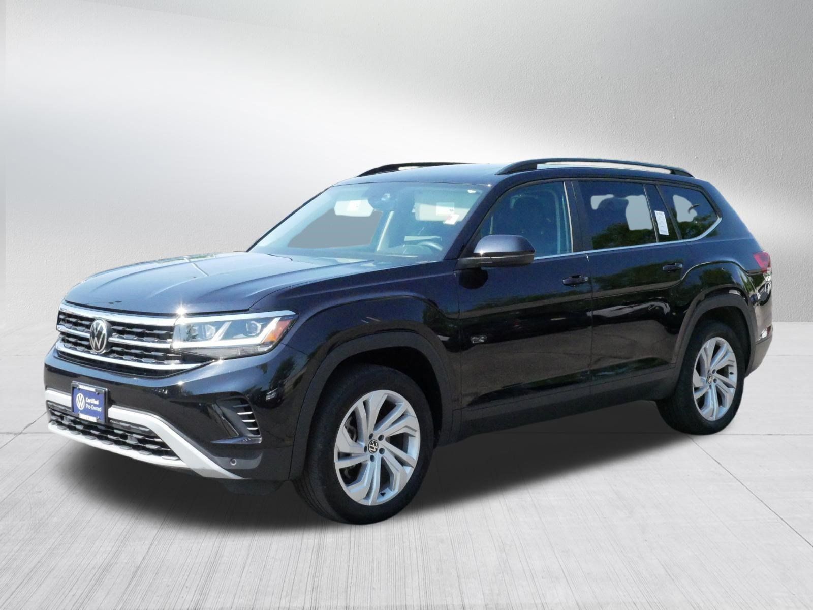 Certified 2023 Volkswagen Atlas SE w/ Panoramic Sunroof Package AWD/4WD image 4