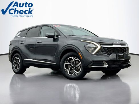 Used 2023 Kia Sportage LX image 1