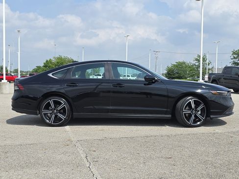 Used 2023 Honda Accord Sport image 19
