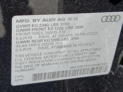 Certified 2025 Audi Q3 2.0T Premium w/ Convenience Package AWD/4WD image 58