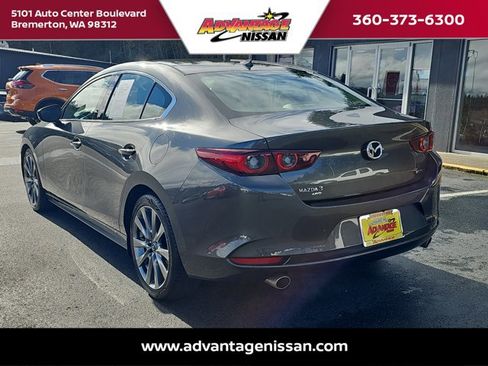 Used 2022 MAZDA MAZDA3 s image 3
