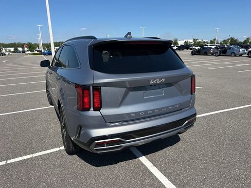 Used 2022 Kia Sorento S w/ Panoramic Sunroof Package FWD image 9