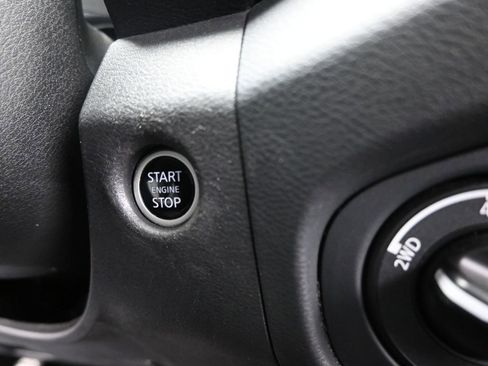 Used 2024 Nissan Frontier PRO-4X w/ Pro Convenience Package image 25