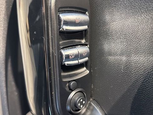 Used 2019 MINI Cooper S w/ Signature Upholstery Package image 15