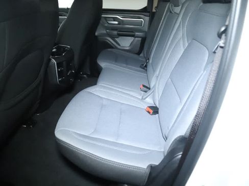 Used 2019 RAM 1500 Big Horn AWD/4WD image 14