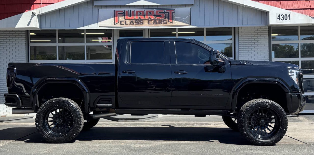 Used 2025 GMC Sierra 3500 Denali w/ Denali Reserve Package AWD/4WD image 2