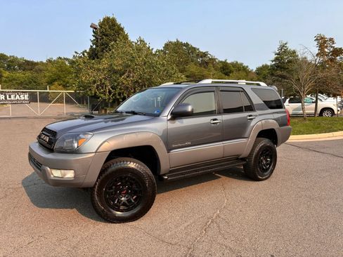 Used 2003 Toyota 4Runner Sport AWD/4WD image 2