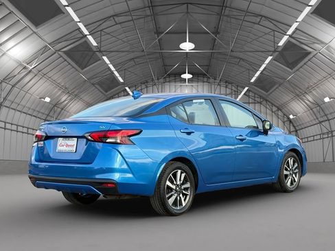 Used 2021 Nissan Versa SV image 7