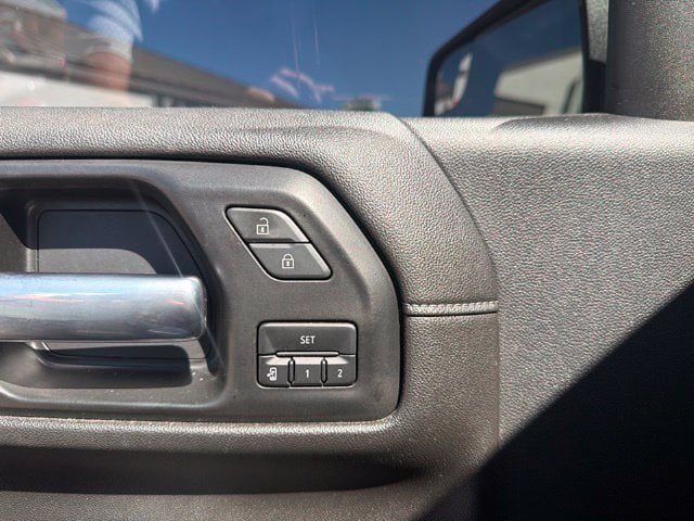 Used 2021 GMC Sierra 1500 SLT w/ SLT Premium Package AWD/4WD image 7