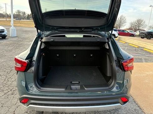 New 2026 Chevrolet Trax LT w/ Driver Confidence Package image 17