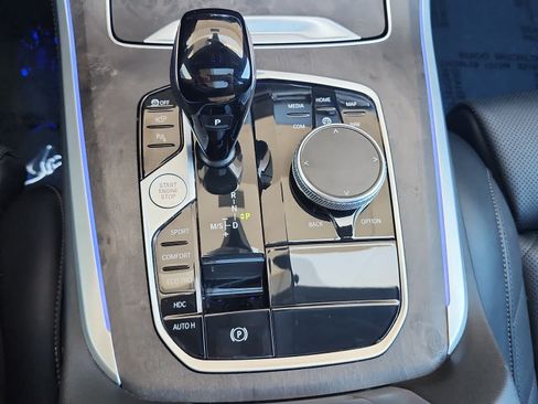 Used 2023 BMW X5 xDrive40i w/ Climate Comfort Package AWD/4WD image 21