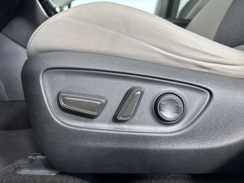 Used 2023 Toyota RAV4 XLE image 22