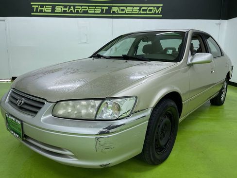 Used 2000 Toyota Camry CE image 5