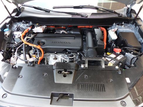 Used 2025 Honda CR-V Sport image 17