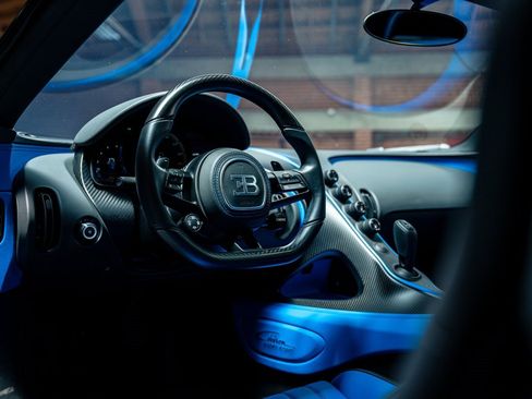 Used 2023 Bugatti Chiron Super Sport image 18