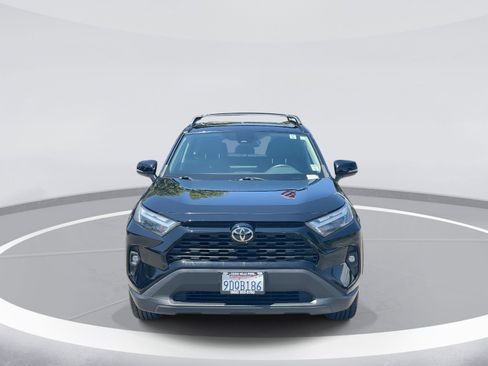 Used 2022 Toyota RAV4 XLE Premium FWD image 2