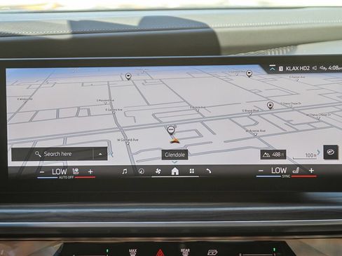 Used 2023 BMW 740i RWD image 11
