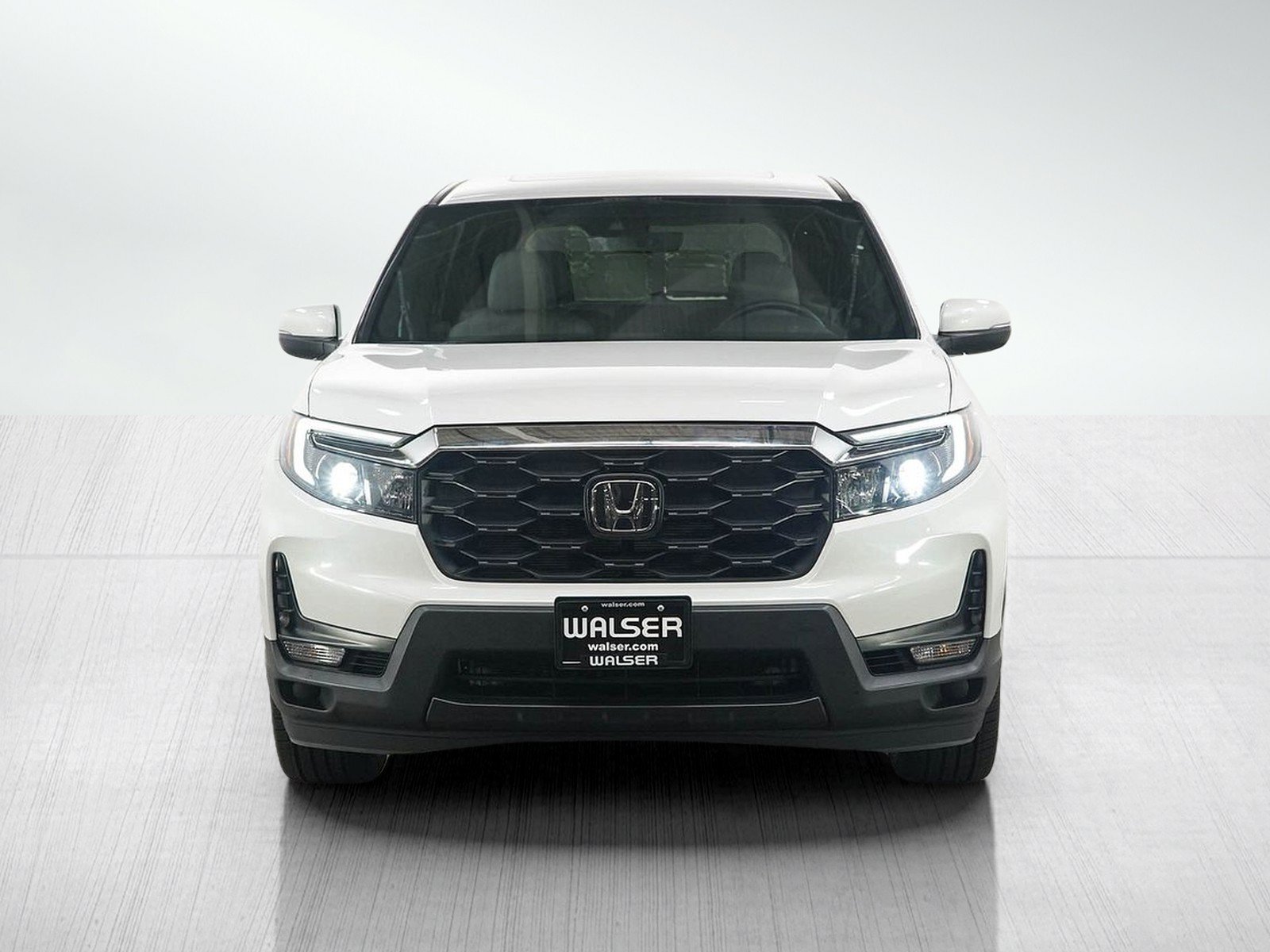 Used 2024 Honda Passport EX-L image 8
