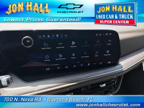 Used 2025 Chevrolet Tahoe Z71 w/ Comfort Package AWD/4WD image 29