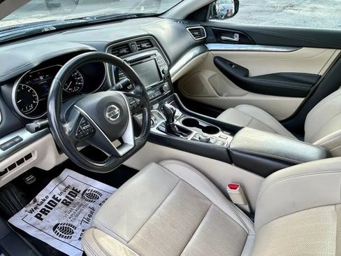 Used 2020 Nissan Maxima 3.5 SV w/ Floor Mat Group FWD image 2