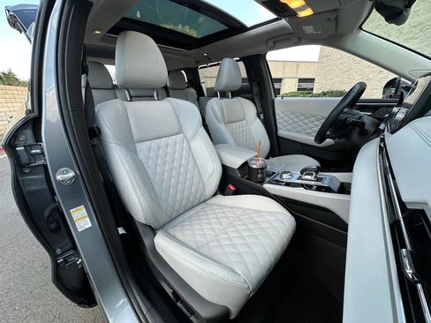 Used 2023 Mitsubishi Outlander SEL image 9