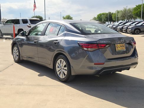 Certified 2025 Nissan Sentra S FWD image 5