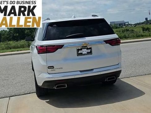 Used 2024 Chevrolet Traverse High Country FWD image 7