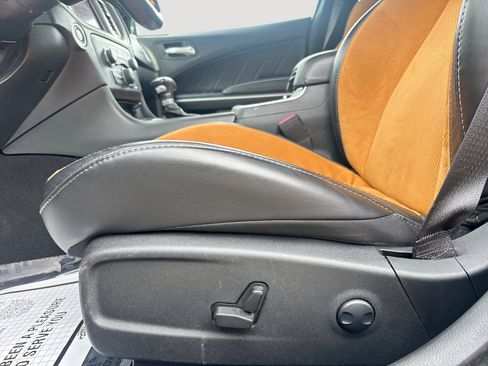 Used 2022 Dodge Charger Scat Pack w/ Plus Group RWD image 14