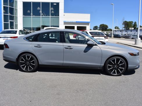 New 2026 Honda Accord Touring image 10